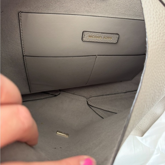 Michael Kors slouchy bag - Picture 5 of 5